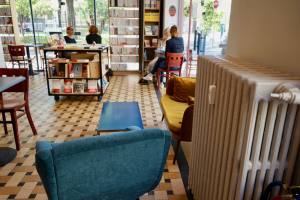 Les Parleuses Café-librairie à Nice intérieur