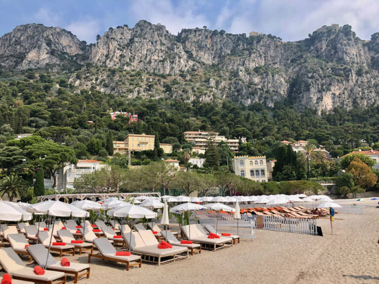 The best beach clubs around Nice - City guide Love Spots