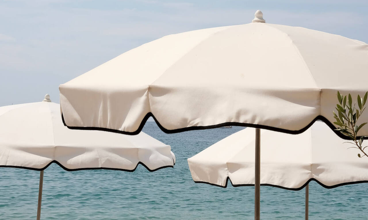 Les Bains de la Plage beach club Nice City Guide Love Spots (parasol)