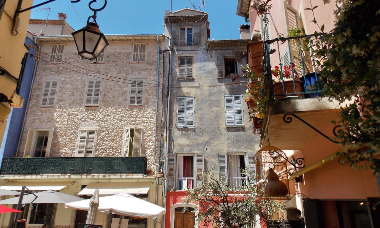 Vence, village historique (immeubles)