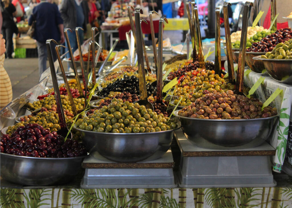 Local market, city guide love spots (olives)