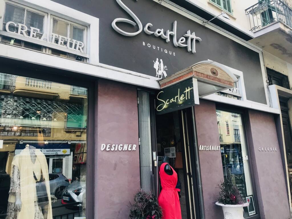 Scarlett Boutique, clothes store, city guide love spots (exterior)
