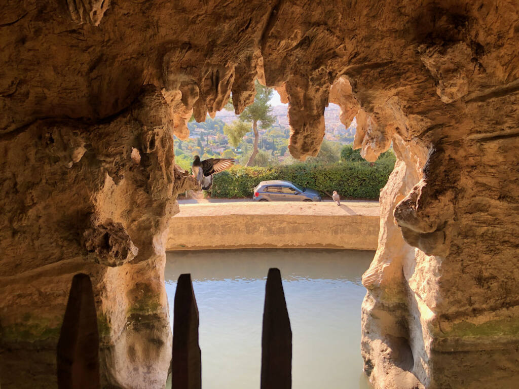 Cascade de Gairaut, monument historique à Nice (grotte)