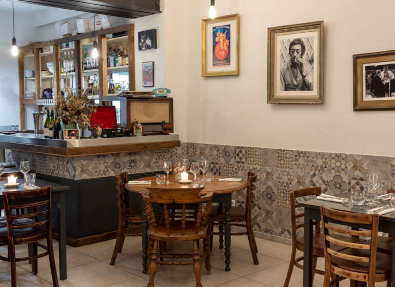 Chabrol, French bistrot in Nice, city guide love spots (interior)