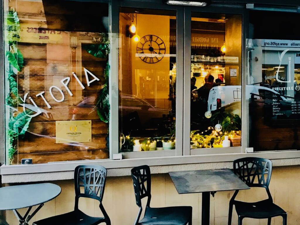 Utopia, Utopia, "Vegitalian" restaurant in Nice, city guide love spots (terrace)