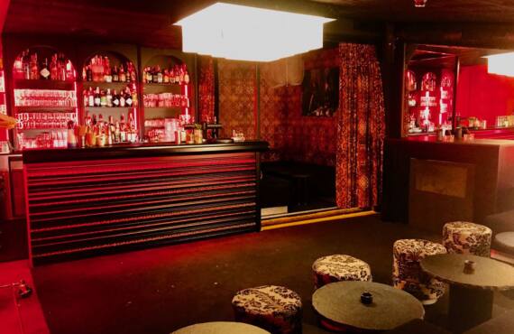 Eros : restaurant, bar et club à Nice (intérieur)