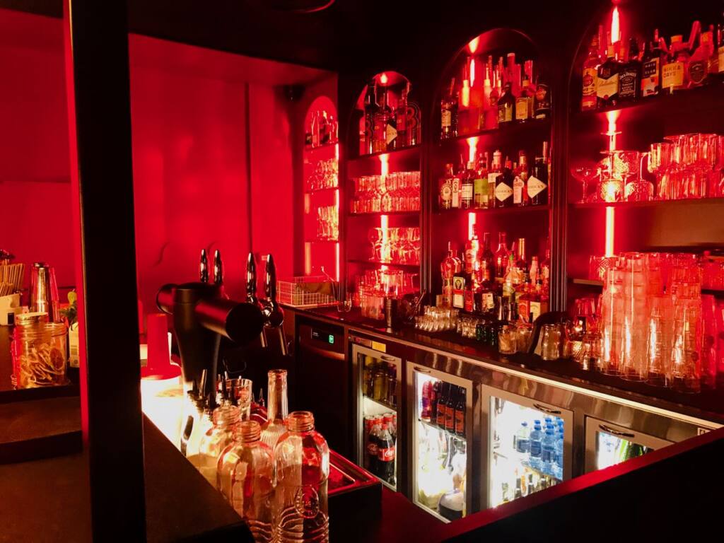 Eros : restaurant, bar et club à Nice (bar)