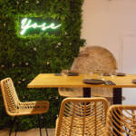 Yose, Peruvian-Mediterranean restaurant and bar and cocktails, city guide love spots Nice (table)