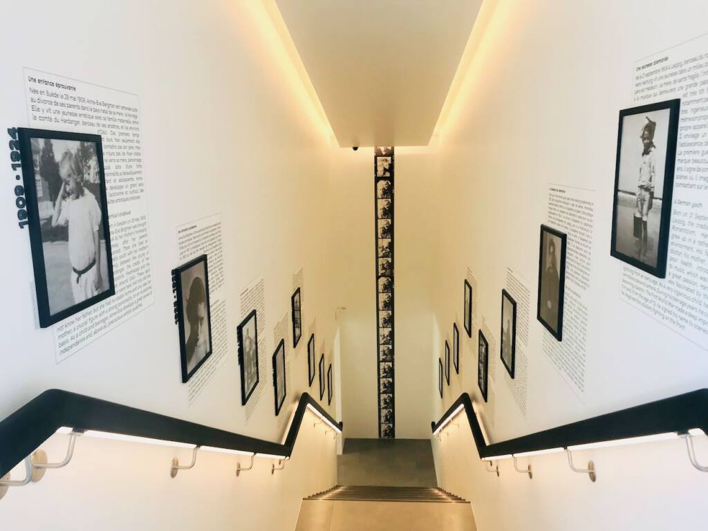 Fondation Hartung-Bergman : lieu d’expositions et centre de recherches à Antibes (escalier)