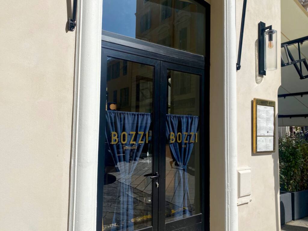 Bozzi, brasserie d'inspiration parisienne, Nice (devanture)