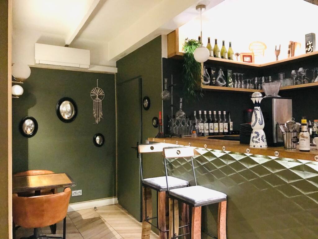 Miiu, cocktail bar and tapas in Nice, city guide love spots (bar)