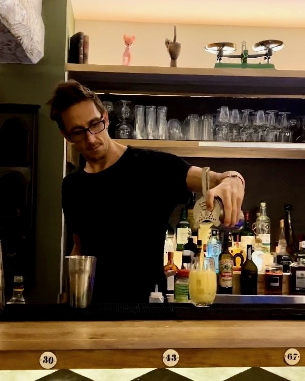 Bar à cocktails et tapas à Nice (Louis Morquin)