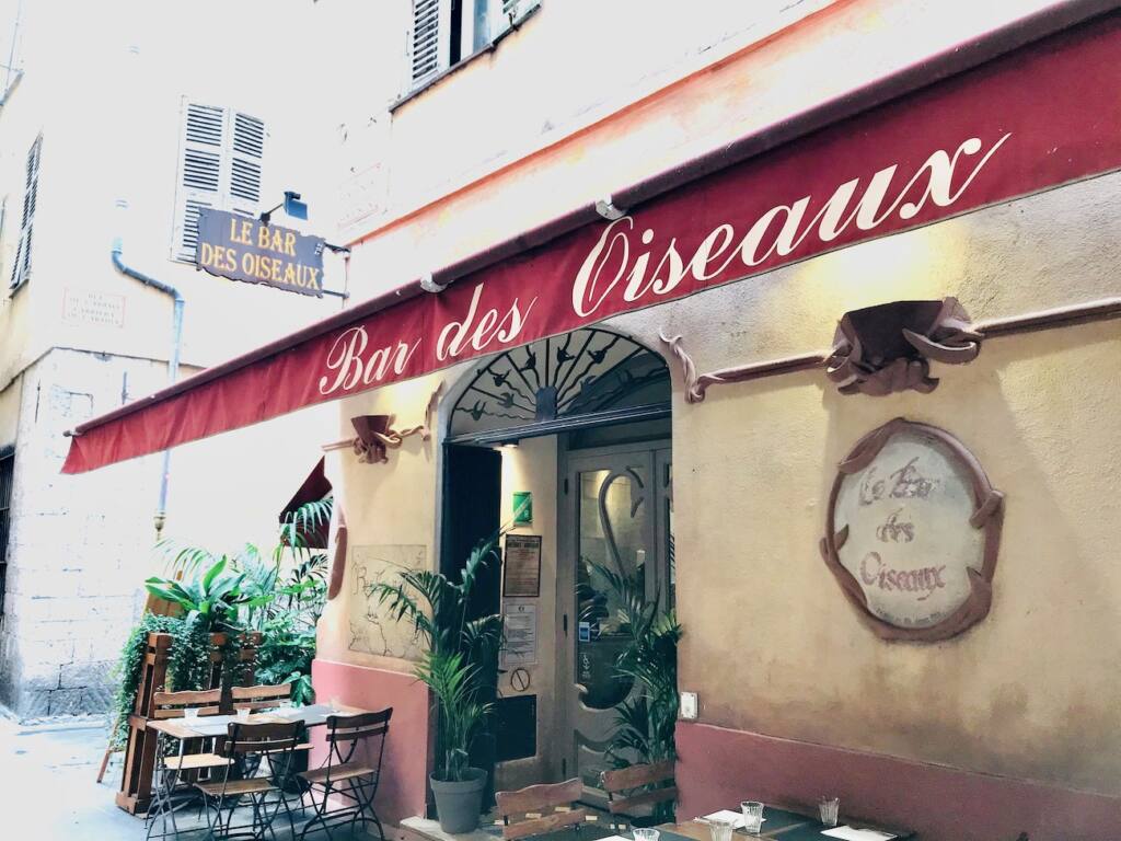 Le Bar des oiseaux : cuisine bistronimique dans le Vieux-Nice (terrasse)
