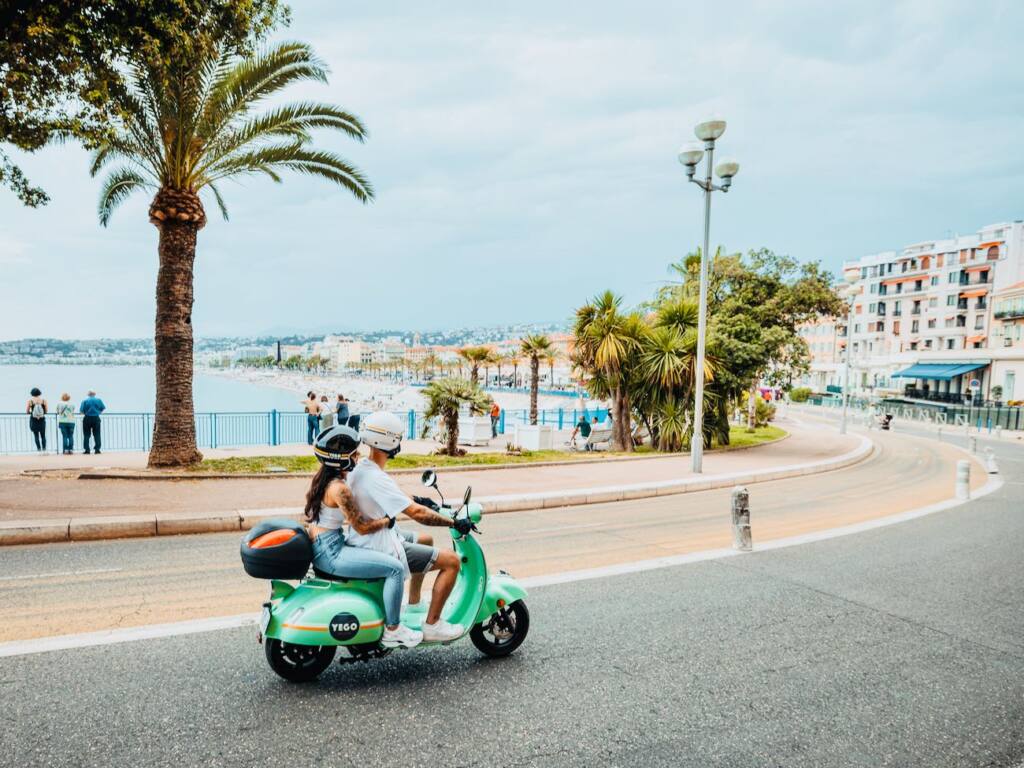 YEGO - Self-service electric scooters in Nice - City Guide Love Spots (scooter)