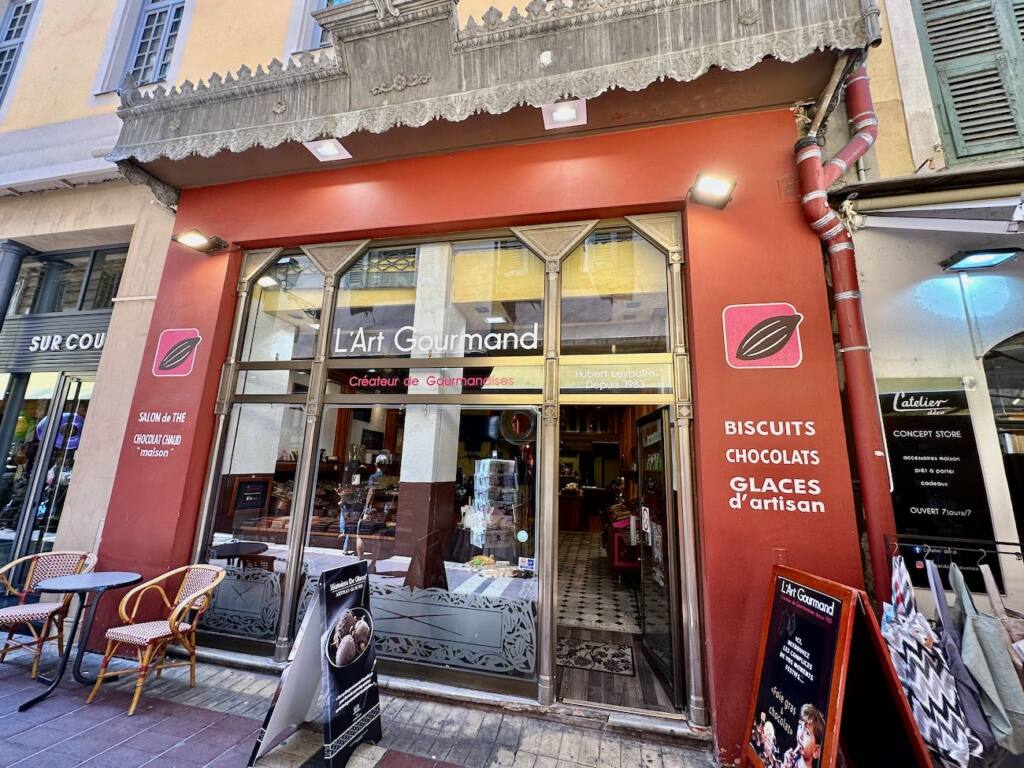 L'Art Gourmand : confiseries, chocolats et salon de thé dans dans le Vieux-Nice (façade)