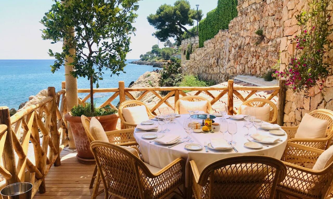 Loulou Pirate : restaurant de bord de Mer à Roquebrune Cap-Martin (vue mer)