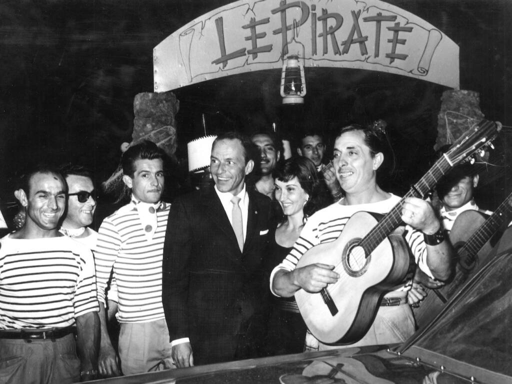Loulou Pirate, restaurant by the sea in Roquebrune Cap-Martin (Sinatra)