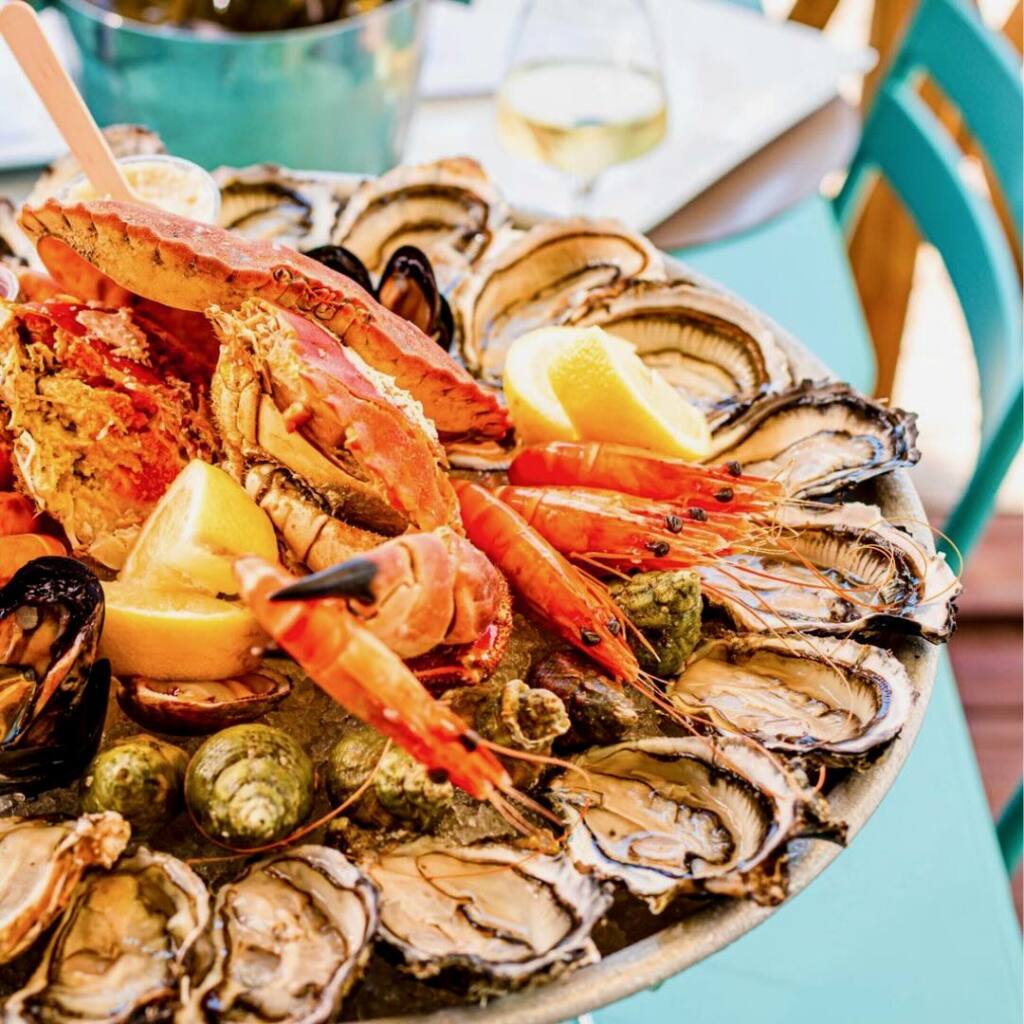 Coquillages Bouchet : restaurant de fruits de mer à Nice (plateau fruits de mer)