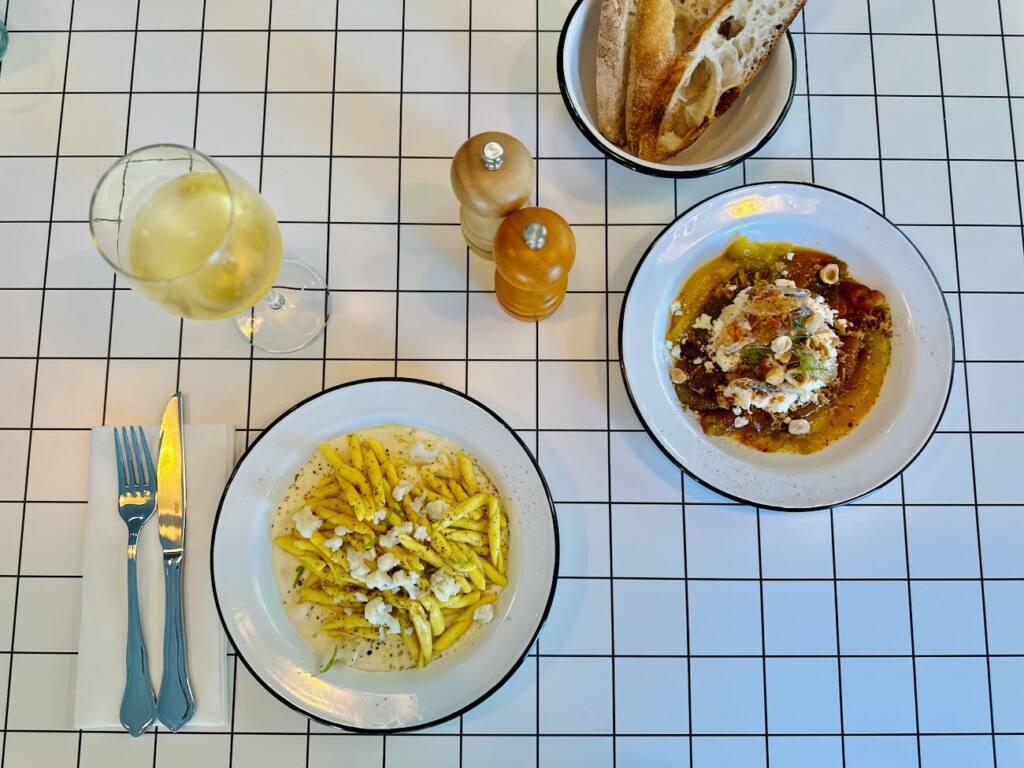 Hely - Canteen, delicatessen, aperitif in Nice - City Guide Love Spots (dishes)