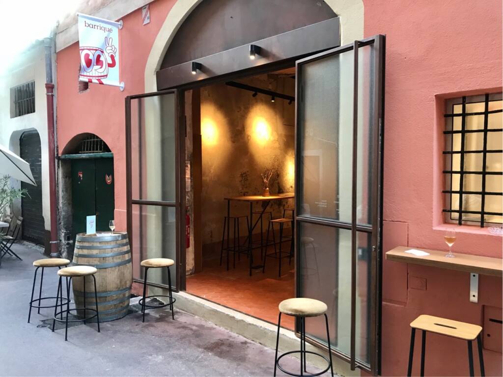 Barrique, Cellar and bar with natural wine and tapas in Nice, City Guide Love Spots (entrance)