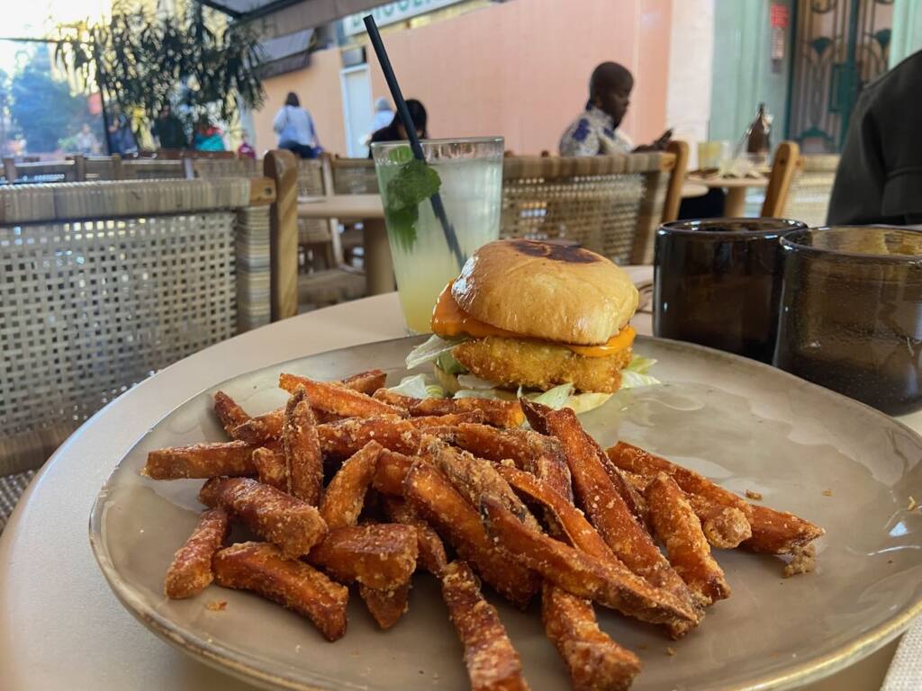 Le Clay, restaurant, brunch et petit déjeuner à Nice (burger)
