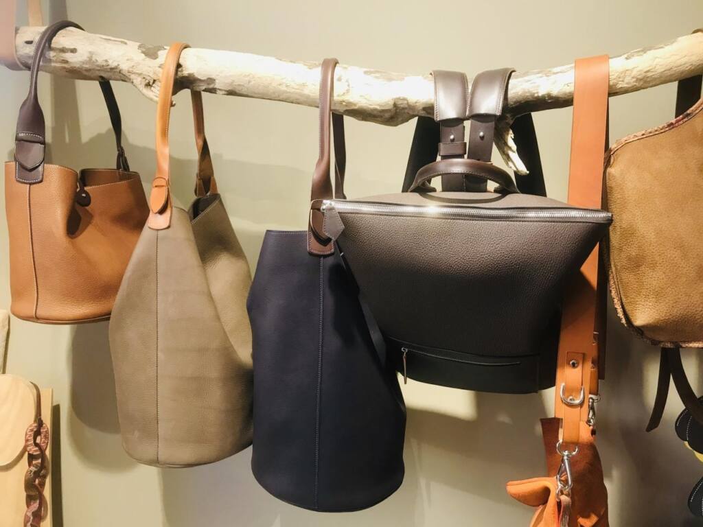 Atelier Vignes - Artisanal leather goods in Nice - City Guide Love Spots (leather goods)