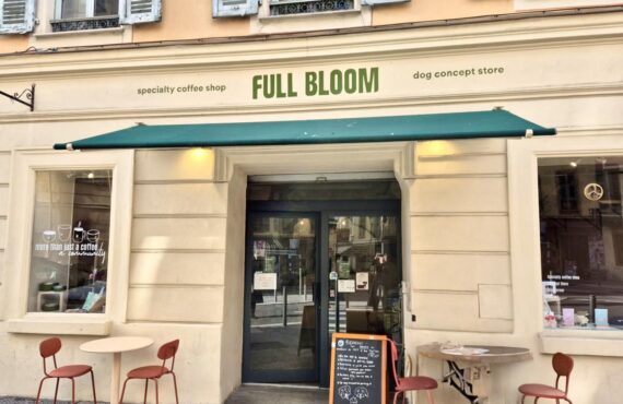 Full Bloom Café : café de spécialités et concept store canin à Nice.