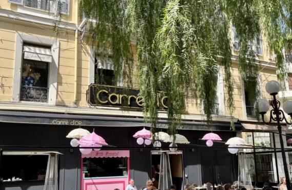 Carré d'Or : Café - Brasserie à Nice