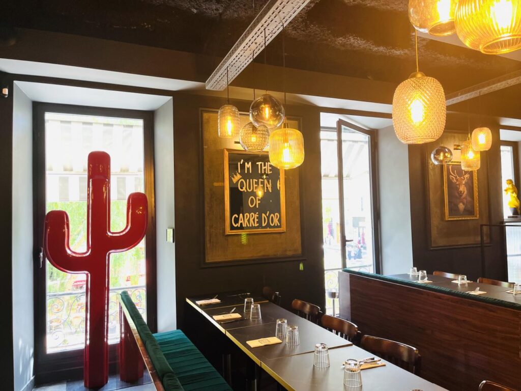 Carré d'Or : Café - Brasserie à Nice