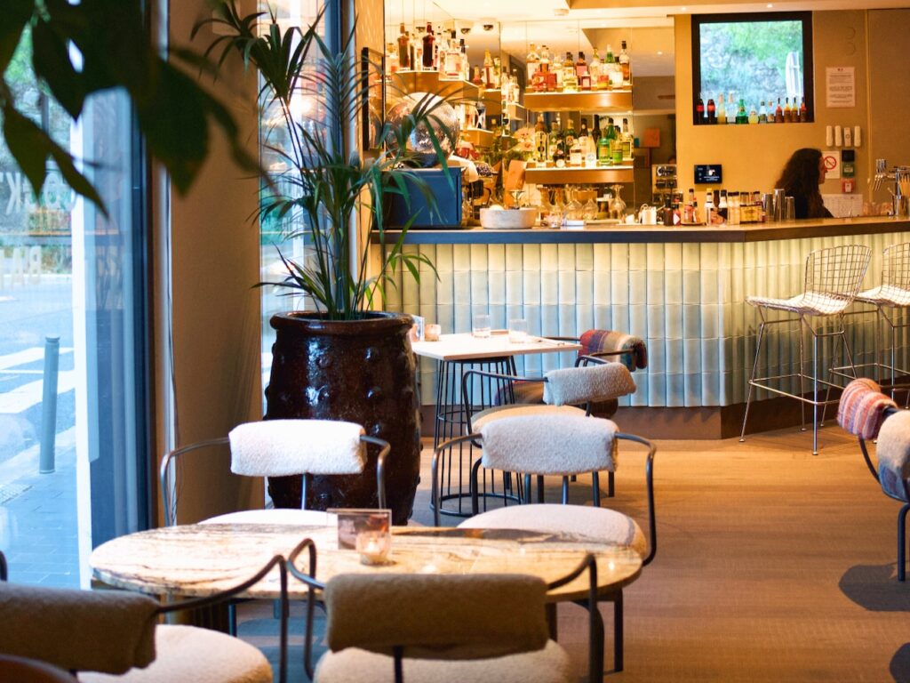 Catherine : restaurant et breakfast club à Nice.(interieur)