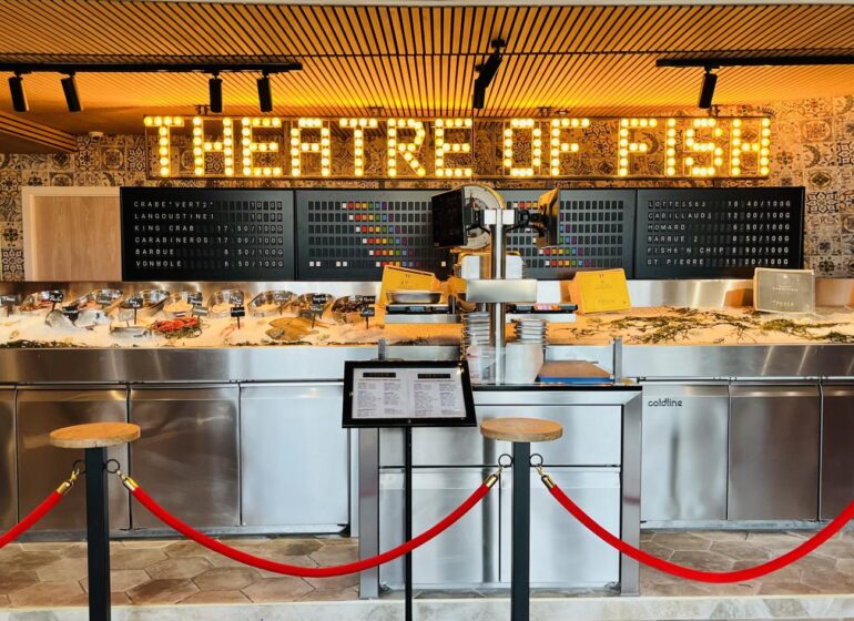 Pesca : restaurant de poissons et bar rooftop à Nice.