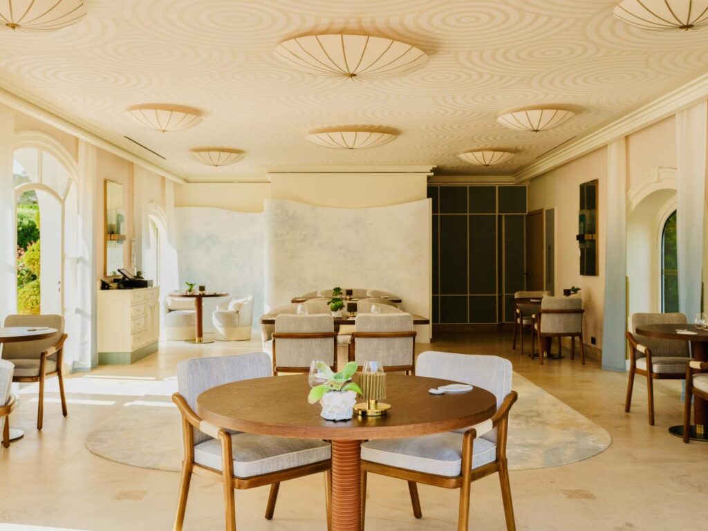 Villa Miraé : hôtel 5 étoiles et restaurant gastronomique au Cap d'Antibes.