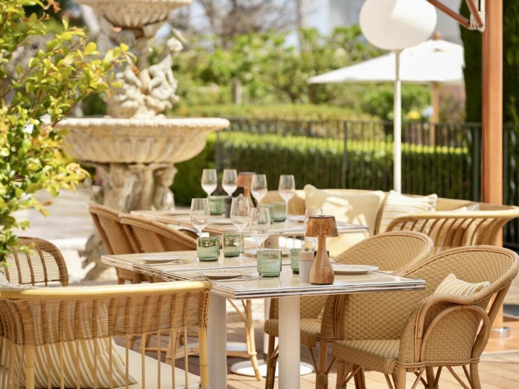 Villa Miraé : hôtel 5 étoiles et restaurant gastronomique au Cap d'Antibes.