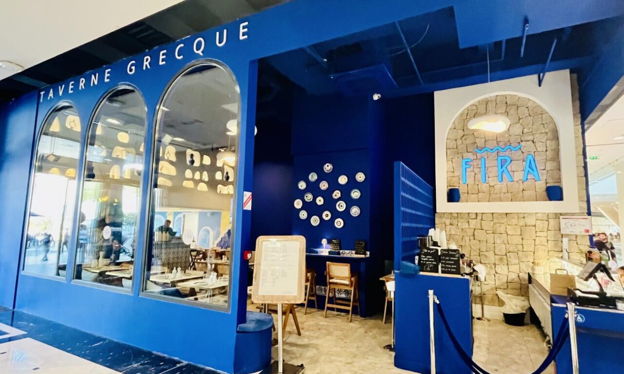 Fira Taverne grecque : restaurant grec-Traiteur-Bar à cocktail à Nice (devanture rdv Nice Etoile).