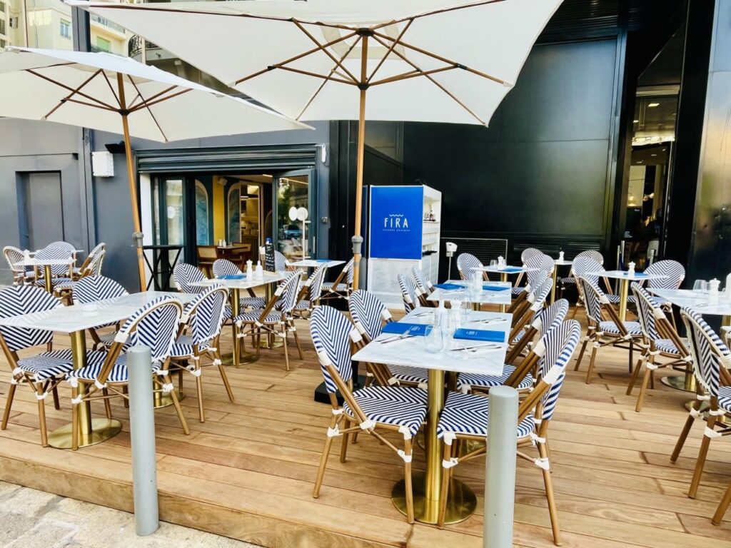 Fira Taverne grecque : restaurant grec-Traiteur-Bar à cocktail à Nice (terrasse rue Deudon).
