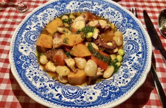 Café des Musiciens à Nice : bistrot de cuisine du marché (Ragout de poulpe).