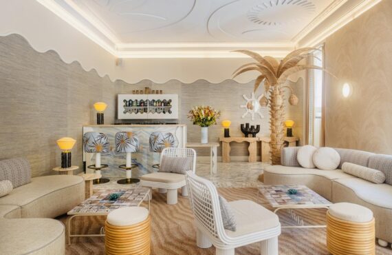 Le Soleia :Boutique-Hôtel 4 étoiles à Nice (lobby).
