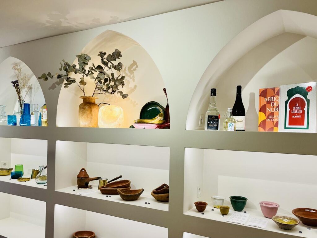 Shababik : concept store - café - bar à vin levantin à Nice (céramiques).