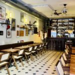 Vibes : bar à cocktails à Nice (vue salle de l'entrée).