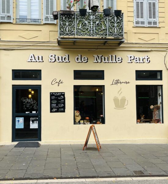 Au Sud de Nulle Part : café littéraire à Nice (Devanture)