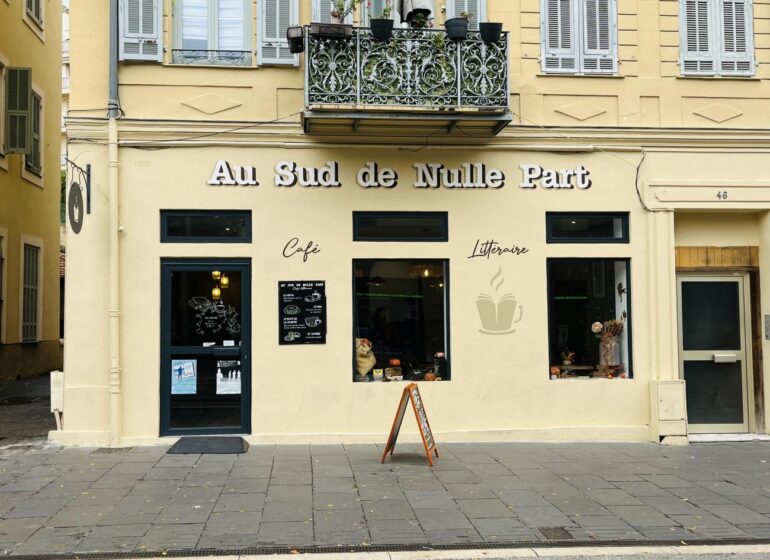 Au Sud de Nulle Part : café littéraire à Nice (Devanture)