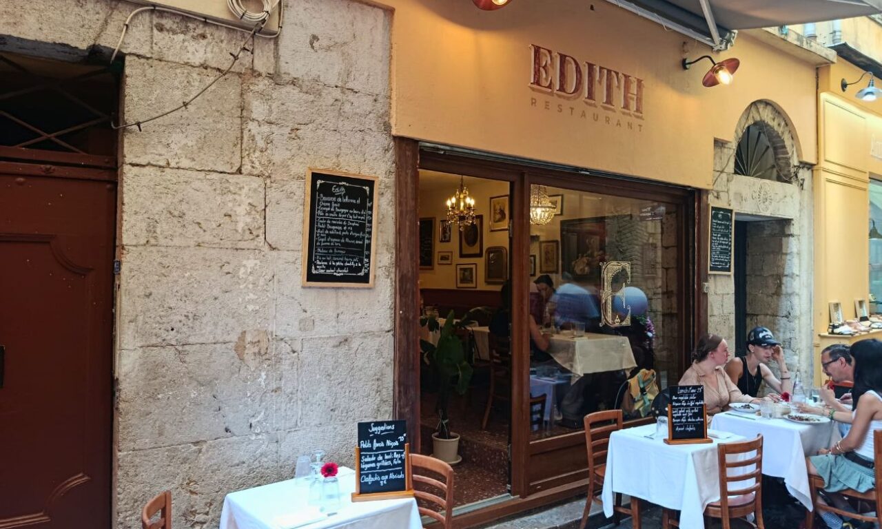 Dans le Vieux-Nice, Édith revisite les grands classiques de la cuisine française dans une ambiance bistrot familiale et décidément conviviale (entrée 2)