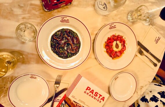 Tina Trattoria est une trattoria italienne à Nice qui célèbre une cuisine populaire, généreuse et authentique, teintée d’influences argentines (tablée)